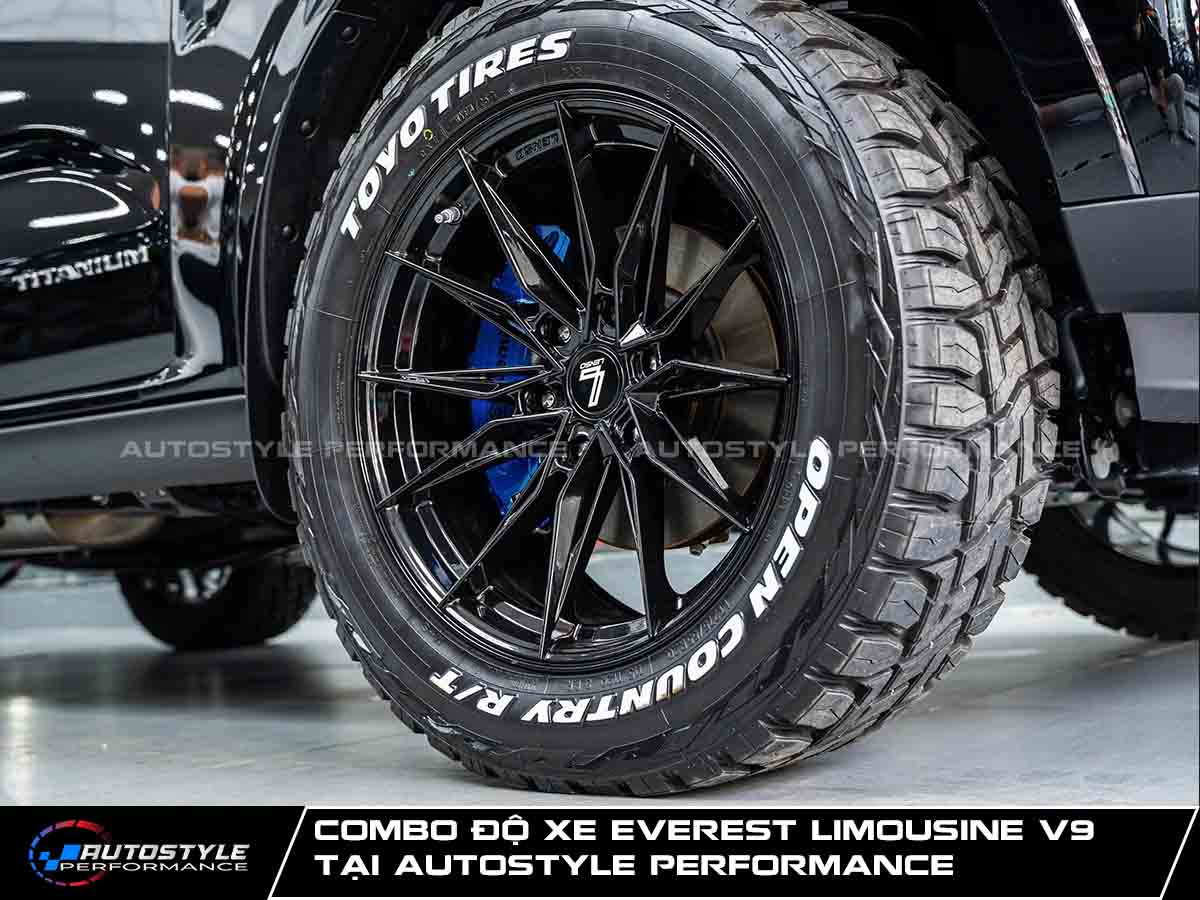 Combo Độ Xe Everest Limousine V9 Tại AutoStyle Performance
