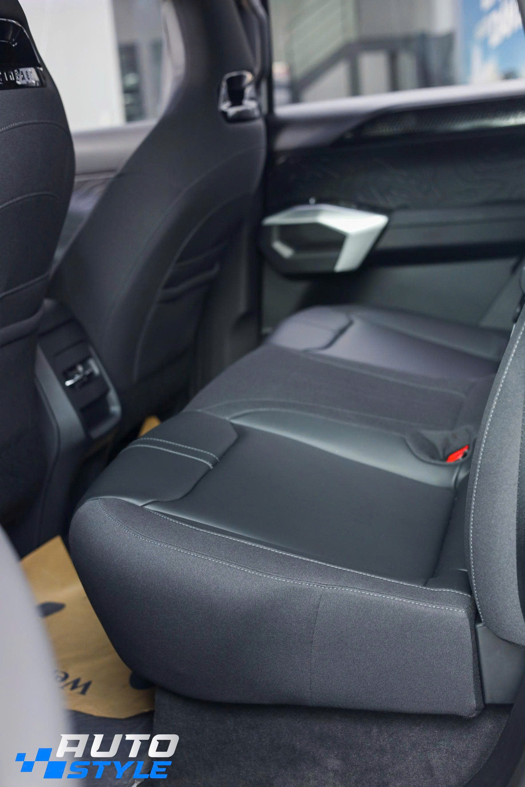 VinFast Wild Phiên Bản Tiêu Chuẩn 860 Triệu: Hình Ảnh Thực Tế Và Trọn Bộ Gói Nâng Cấp Tại Auto Style