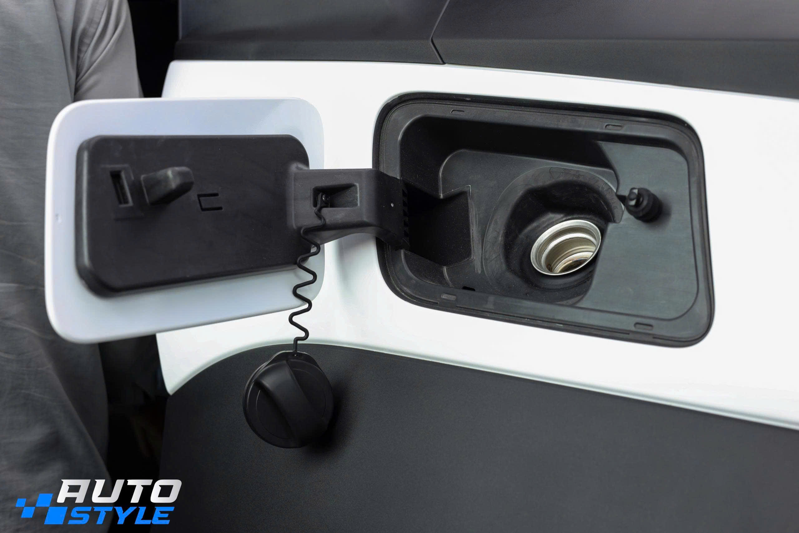 VinFast Wild Phiên Bản Tiêu Chuẩn 860 Triệu: Hình Ảnh Thực Tế Và Trọn Bộ Gói Nâng Cấp Tại Auto Style