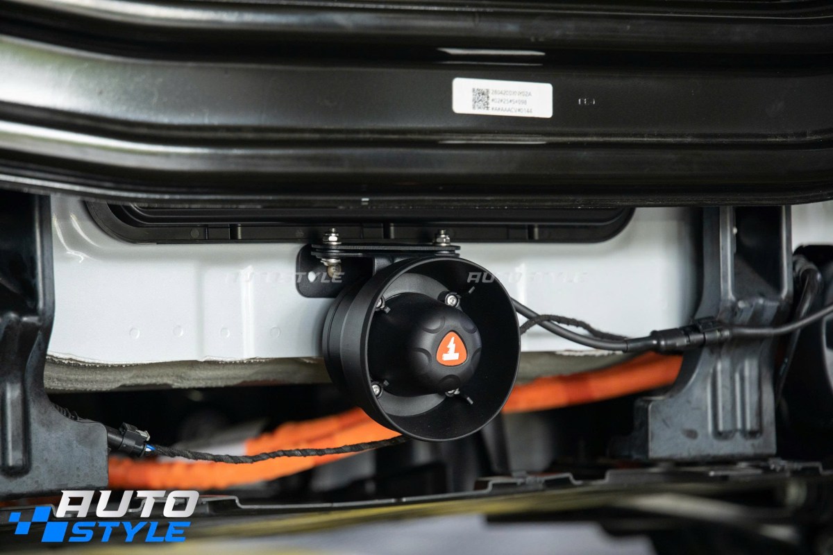THOR Active Sound: Biến Xe Của Bạn Thành Siêu Xe Với Hơn 30 Tiếng Pô V8, V10, V12 – Không Cắt Hàn