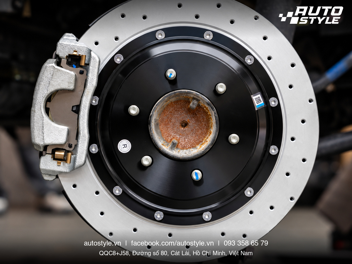 TOYOTA LAND CRUISER LC300 NÂNG CẤP BREMBO GT6 ITALIA – CHUẨN PERFORMANCE TỪ HỆ THỐNG PHANH