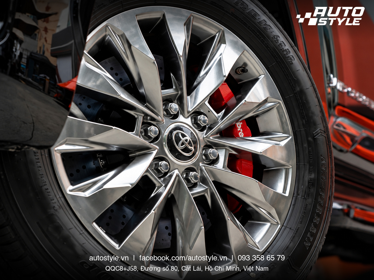 TOYOTA LAND CRUISER LC300 NÂNG CẤP BREMBO GT6 ITALIA – CHUẨN PERFORMANCE TỪ HỆ THỐNG PHANH
