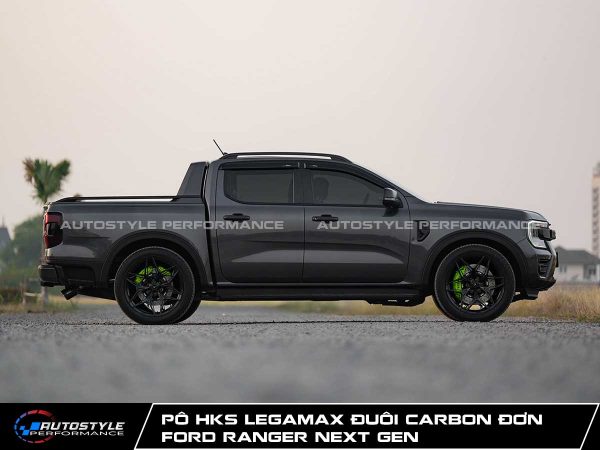 Pô HKS LEGAMAX Đuôi Carbon Đơn Cho Ford Ranger Next Gen