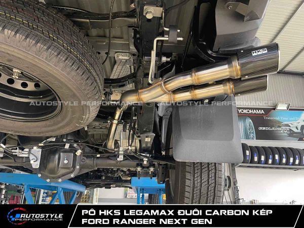 Pô HKS LEGAMAX Đuôi Carbon Kép Cấu Hình Side Muffler Cho Ford Ranger Next Gen