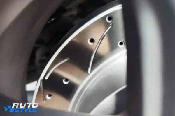 Raptor 3.0 V6 Nâng Cấp Đĩa Brembo TRD Performance Giữ Heo Phanh Zin Hiệu Quả Ra Sao?