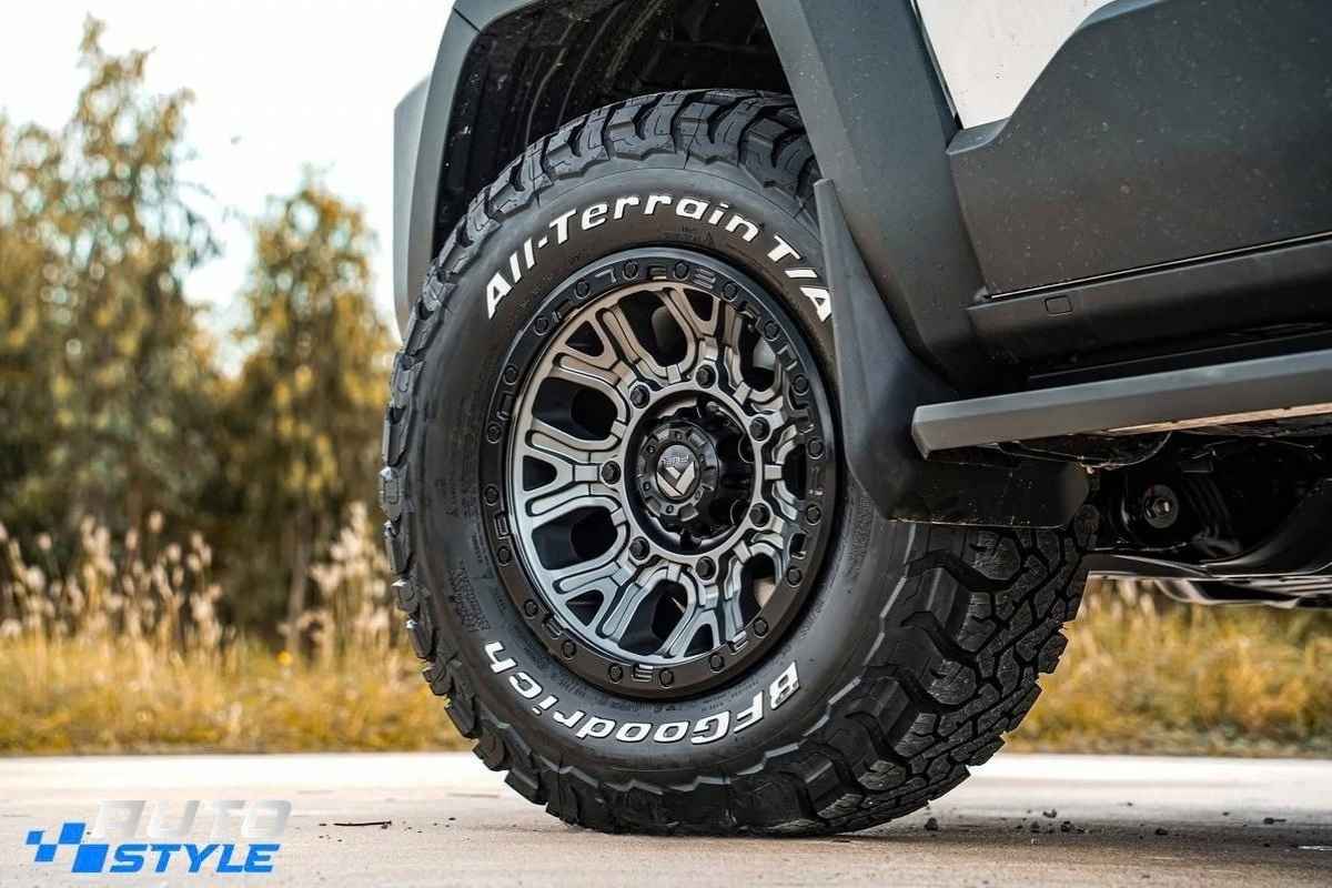 Toyota Land Cruiser FJ 2026 Off Road: Chỉ 3 Món Cơ Bản Này Đã Đủ Chinh Phục Địa Hình?